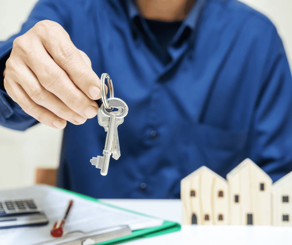 Consegna delle chiavi di una casa