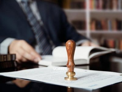 Timbro notarile su un atto di rogito